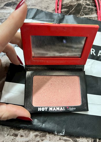 the balm Hot Mama Allık - Görsel 4