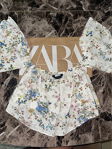 Zara bluz