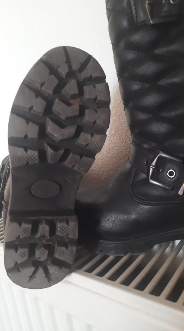 Kızlar İçin Siyah Deri Biker Bot
az kullanılmış - Görsel 3