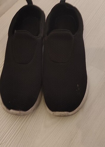 38 Beden Siyah spor ayakkabı