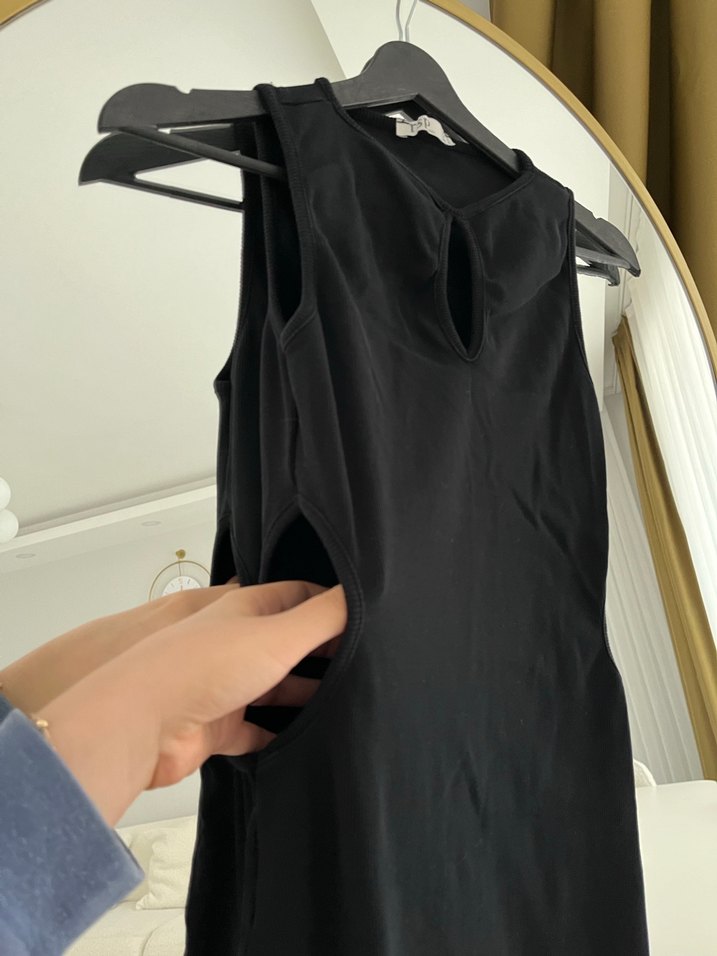 Siyah Drapeli V Yakalı Uzun Elbise - Görsel 2