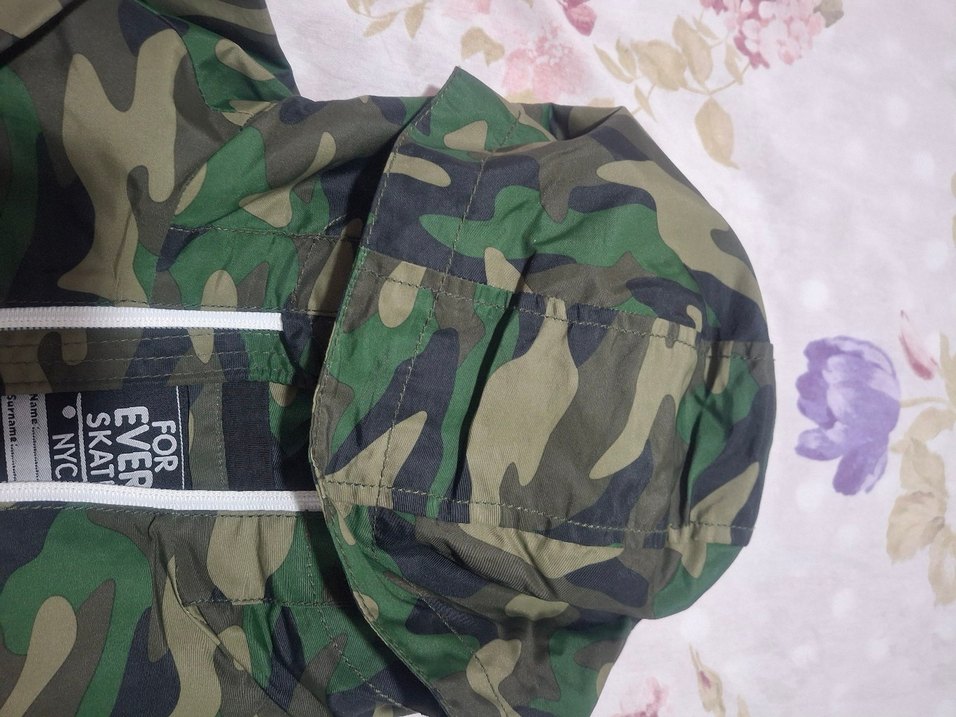 Erkek Çocuk Kamuflaj Kapüşonlu Fermuarlı Ceket - Görsel 4