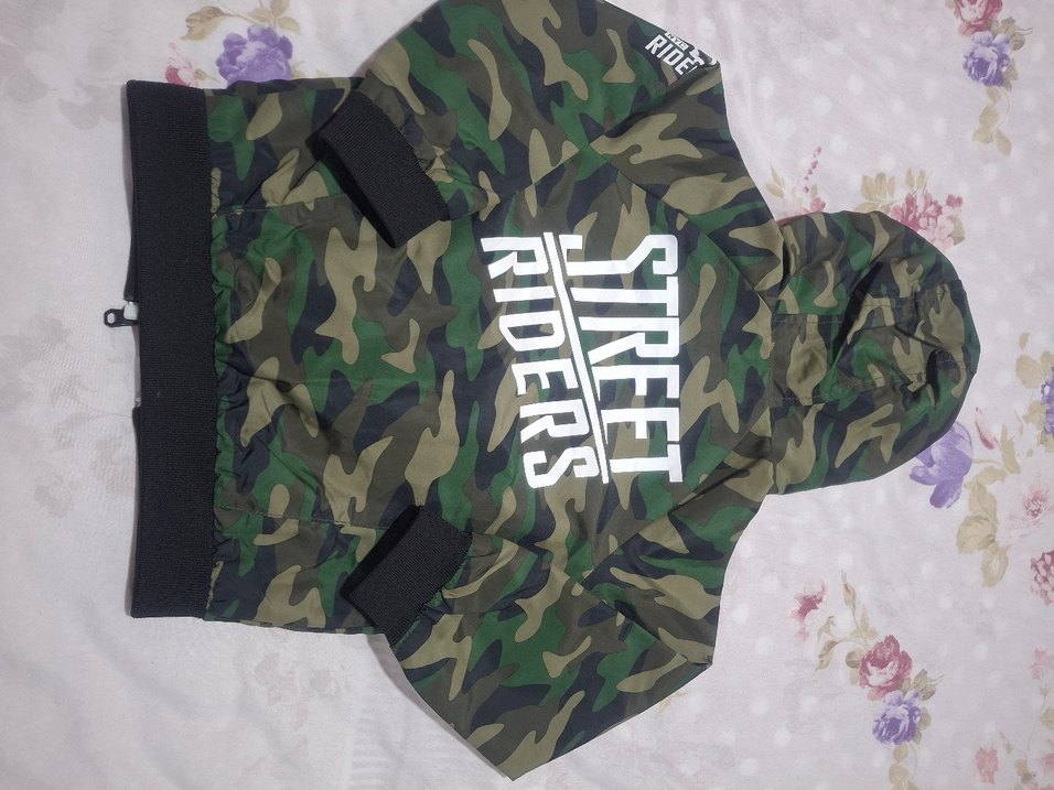 Erkek Çocuk Kamuflaj Kapüşonlu Fermuarlı Ceket - Görsel 3