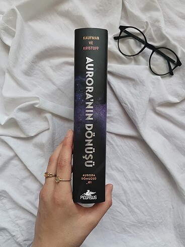 Beden Aurora?nın Dönüşü/Amie Kaufman,Jay Kristoff Pegasus Yayınları