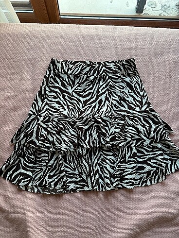Zebra desenli Katlı etek