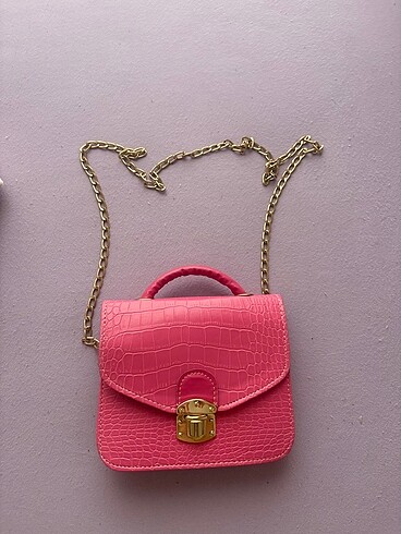 Pembe Çanta