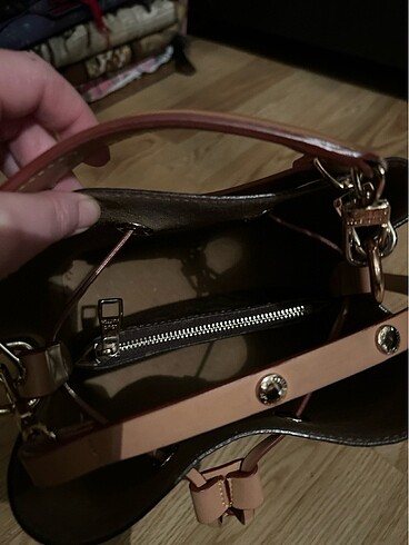 Beden Louis Vuitton neoneo bag askılı çanta