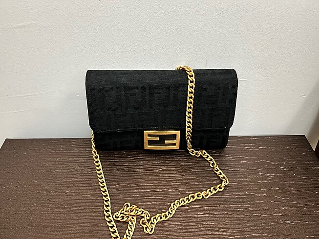 Fendi orjinal kanvas askılı çanta