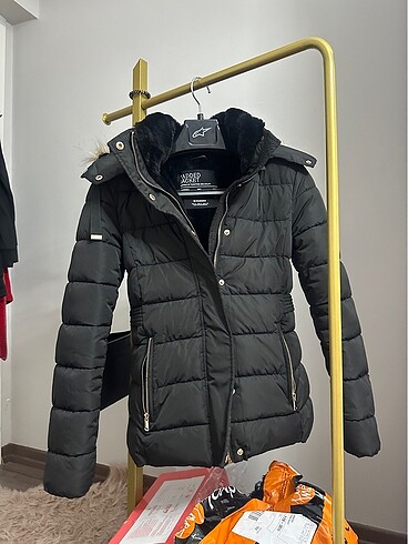 stradivarius şişme mont