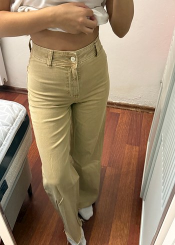 Bej Düğmeli Kadın Midi Boy Geniş Kesim Jean
