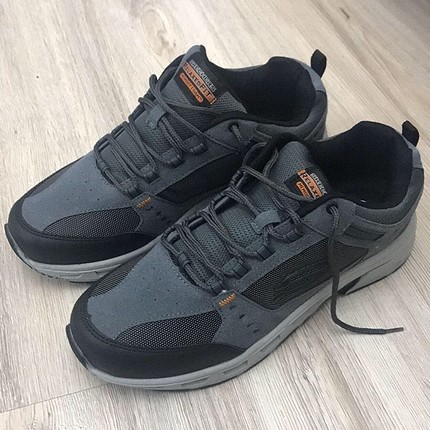 42 Beden Skechers 42.5 erkek ayakkabisi