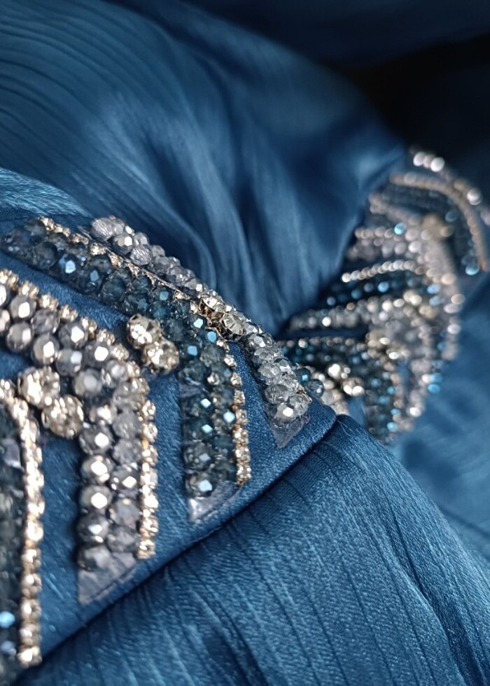 Bir defa giyilmiş temiz tesettür abiye - Görsel 3