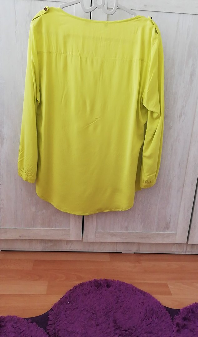 Sarı V Yaka Düğmeli Kadın Gömlek - Görsel 4