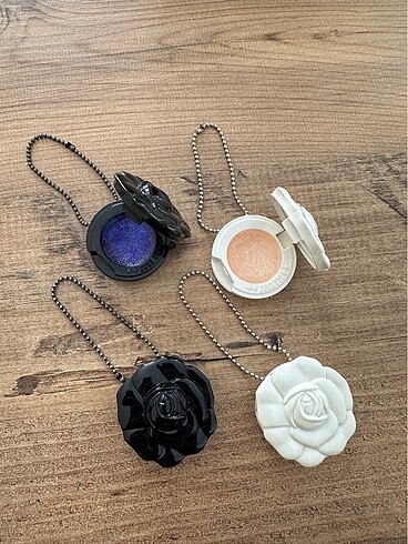 Anna Sui lip gloss