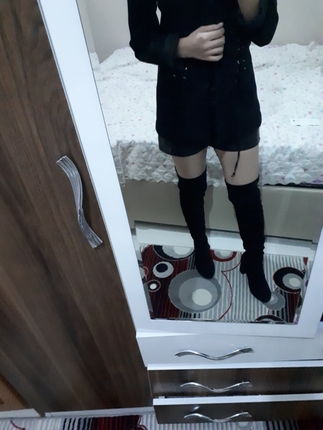 Uzun çorap çizme sadece bir kere giydim benzerini aldığım için s