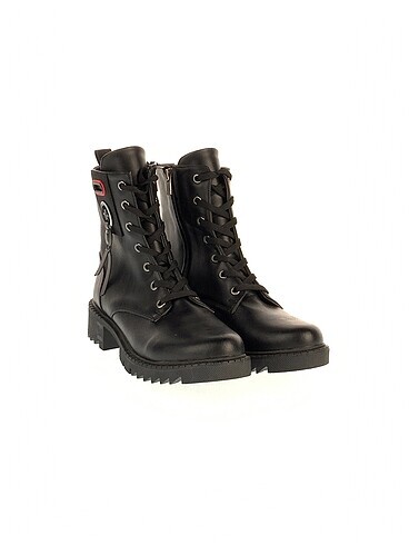 Diğer PreLoved Bot %70 İndirimli.