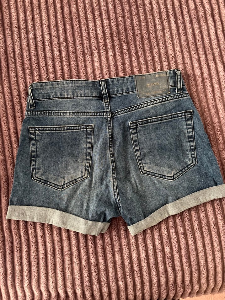 Geniş Kesim Mavi Kadın Kot Şort - Görsel 2