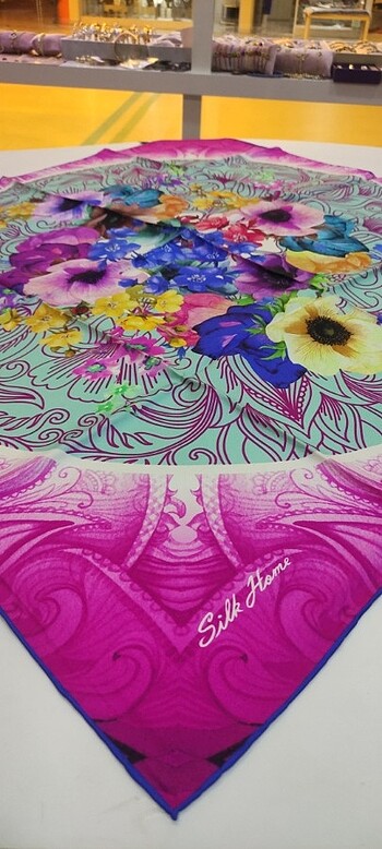 Diğer Silk home tivil ipek eşarp fuşya pembe çiçekli