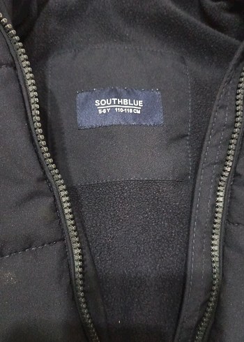 Erkek Çocuk Siyah Kapüşonlu Yelek - Görsel 3