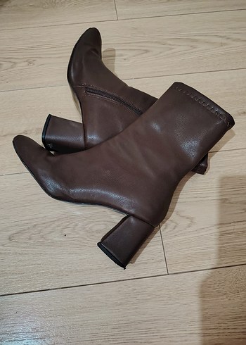40 Beden kahverengi Renk Entella Store Kadın Acı Kahve Küt Burun Topuklu Bot