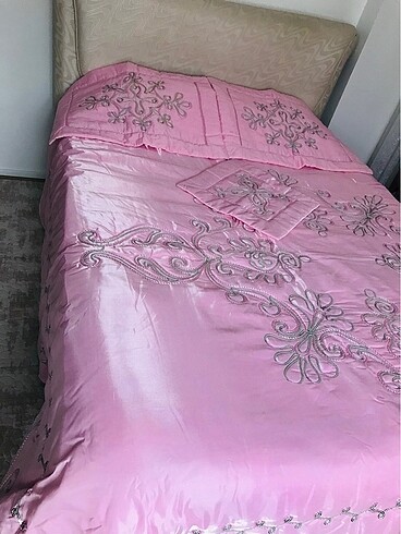  Beden pembe Renk Brillant yatak örtüsü