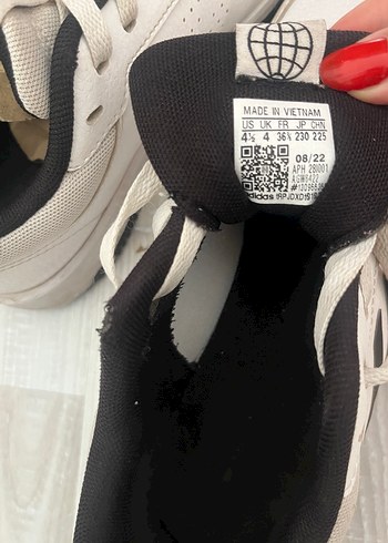 37 Beden beyaz Renk Adidas training lace spor ayakkabı