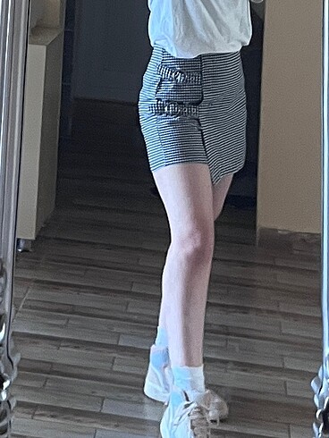 s Beden siyah Renk Trendyolmilla ekose şort etek