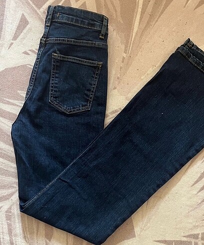 xs Beden Trendyolmilla koyu mavi yüksek bel flare jeans