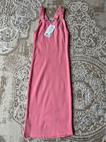 Pembe yazlık elbise