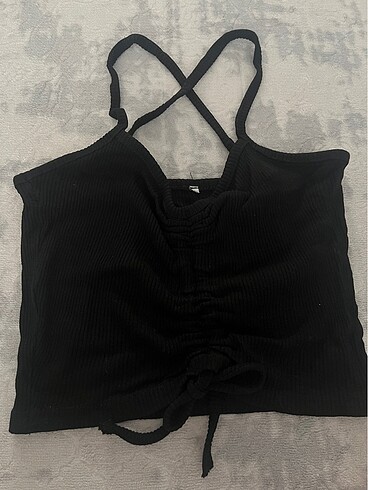 xs Beden Bershka sırt dekolteli siyah crop üst