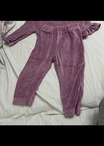 Mor Kapüşonlu Fırfırlı Kız Eşofman Takımı - Görsel 2