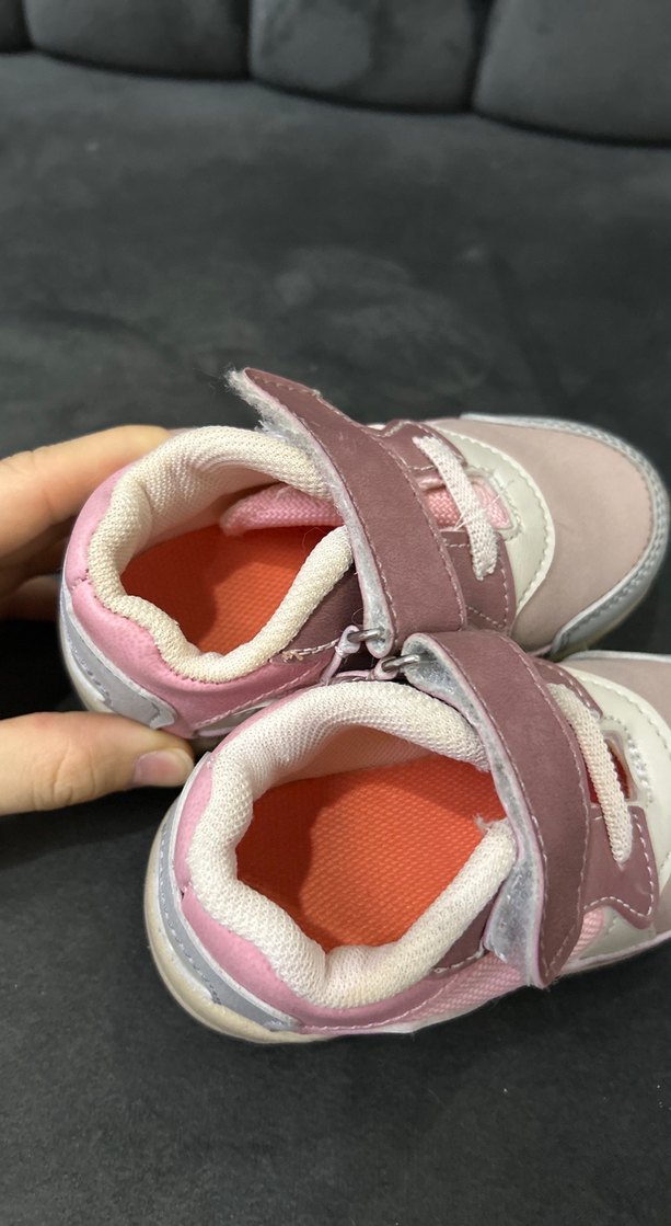 Kız Çocuk Pembe Cırtlı Spor Ayakkabı - Görsel 4