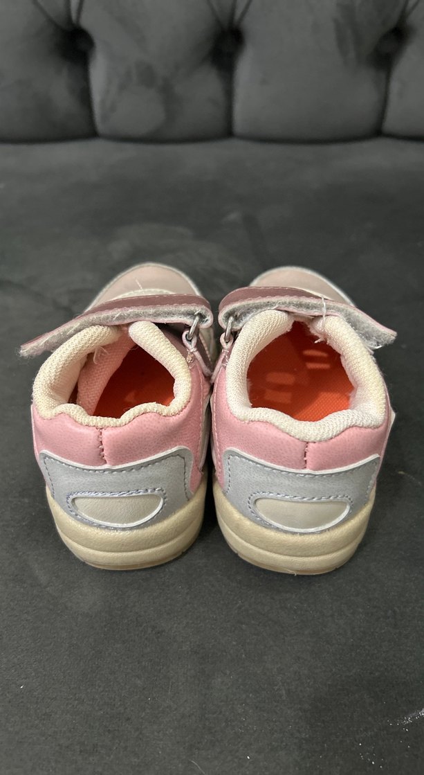 Kız Çocuk Pembe Cırtlı Spor Ayakkabı - Görsel 2