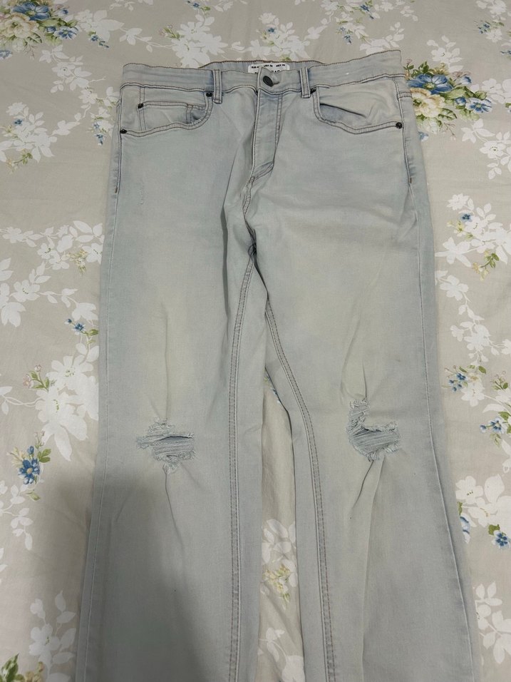 Buz mavisi dizleri yırtık model erkek kot pantolon - Görsel 3