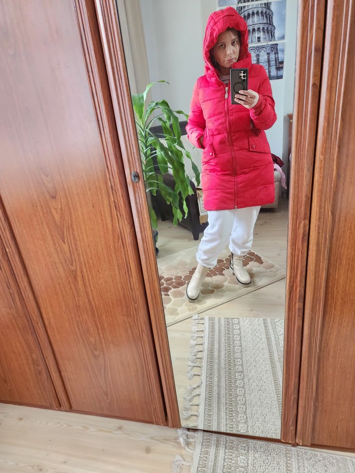 kırmızı koyu kırmızı Kapüşonlu Kadın Midi Kışlık Mont - Görsel 3