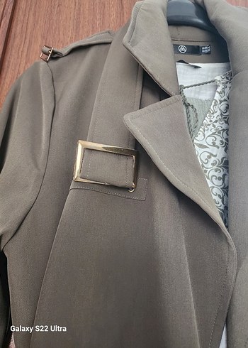Kemerli Uzun koyu haki j Kadın Trençkot - Görsel 5