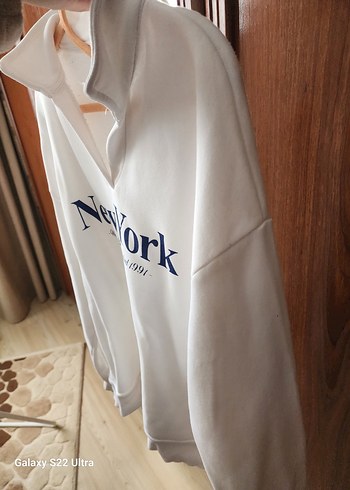 Beyaz Fermuarlı Kadın Sweatshirt - Görsel 5