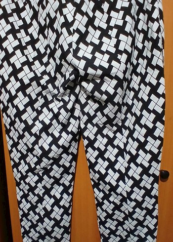 Kadın Beyaz Pilili Kumaş Pantolon - Görsel 6