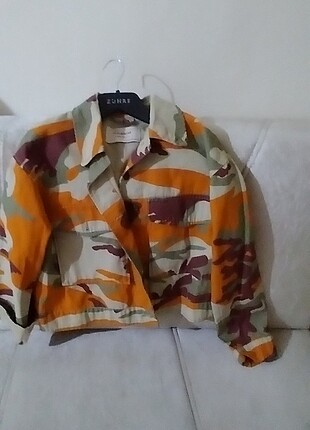 PULL VE BEAR MARKA KAMUFLAJ CEKET