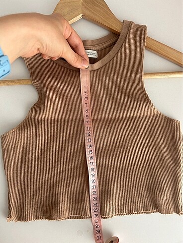 Pull and Bear Bej Crop Üst