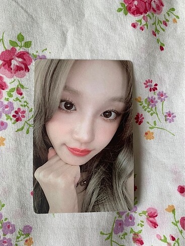 GIDLE Yuqi Photocard