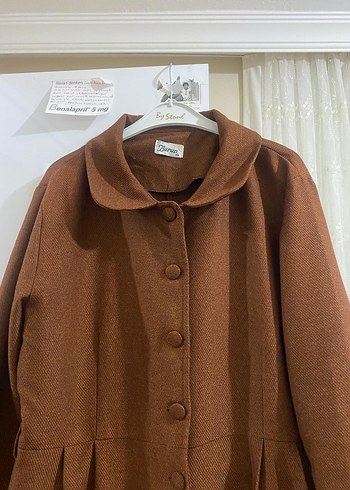 Düğmeli Uzun Kahverengi Kadın Keten Pardesü - Görsel 3