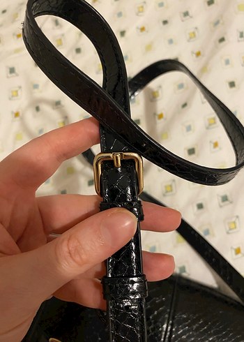 MNG Siyah Yılan Derisi Desenli Deri Çanta - Görsel 7