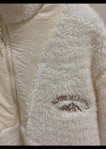 Yumuşak Kürklü Kadın Ceket - Görsel 2