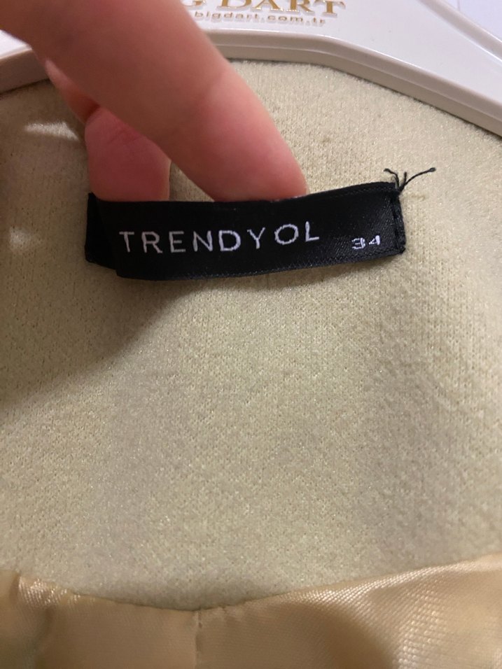 Midi Düğmeli Kadın Kaban - Görsel 2