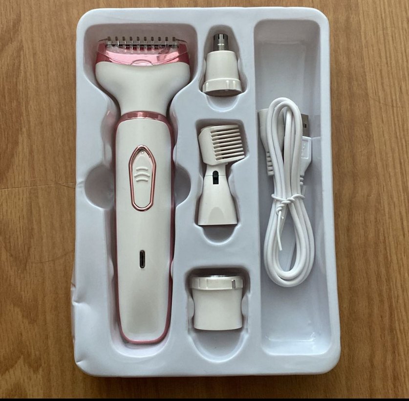 4'ü 1 Arada Şarjlı Kadın Tıraş Makinesi - Görsel 3
