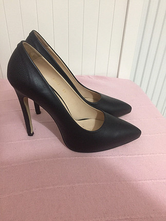 Beymen Siyah stiletto 