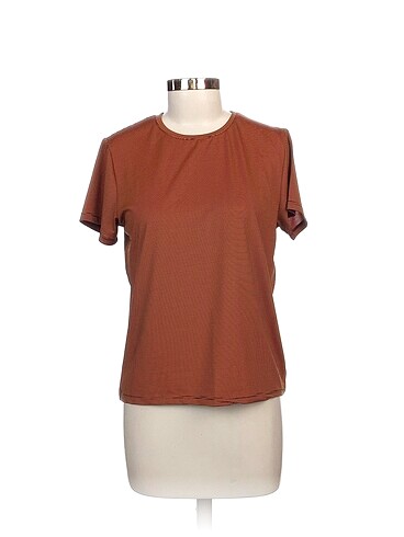 Zara T-shirt %70 İndirimli.