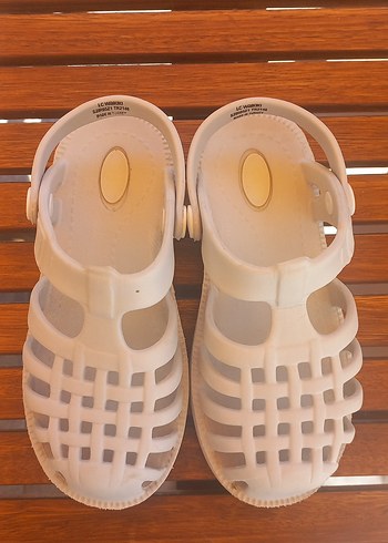 28 Beden gri Renk Unisex Gri Tokalı Sandalet