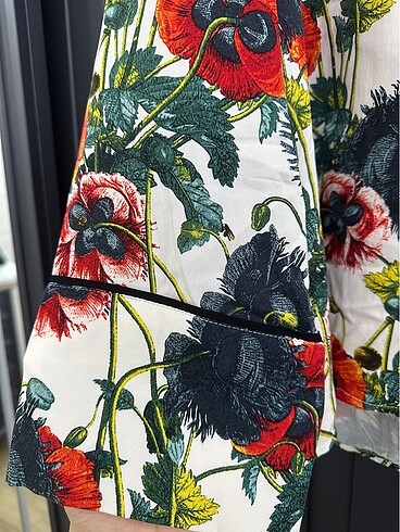 H&M H&M çiçekli gömlek